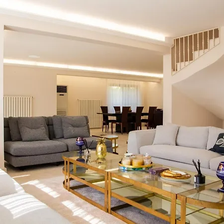 Villa Lux W Pool Garden 3 Min To Sea In