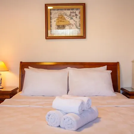 Lux W Pool Garden 3 Min To Sea In Villa